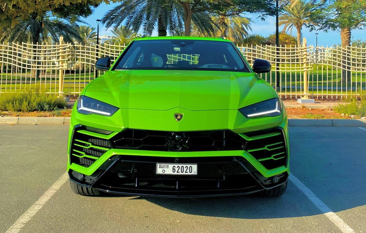 Lamborghini Urus GREEN 2021 rental dubai