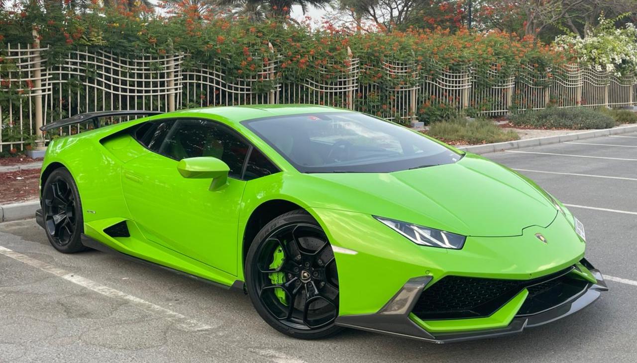 Lamborghini Huracan BEIGE 2020 rental dubai