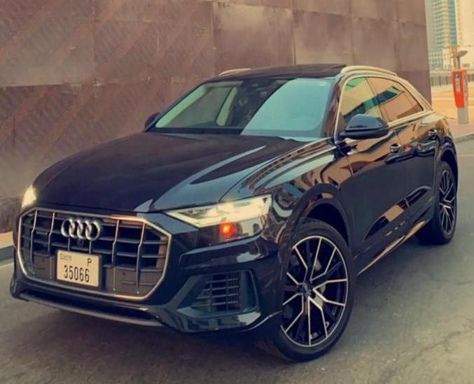 Audi Q8 BLACK 2021 rental dubai