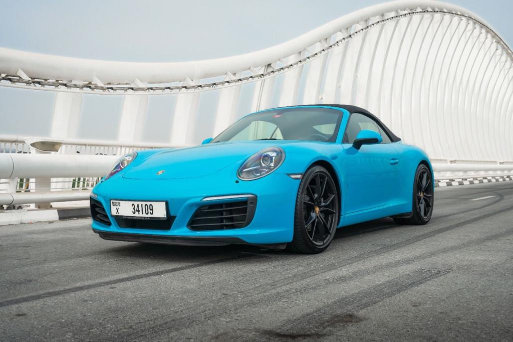 Porsche 911 Carrera BLUE 2022 rental dubai