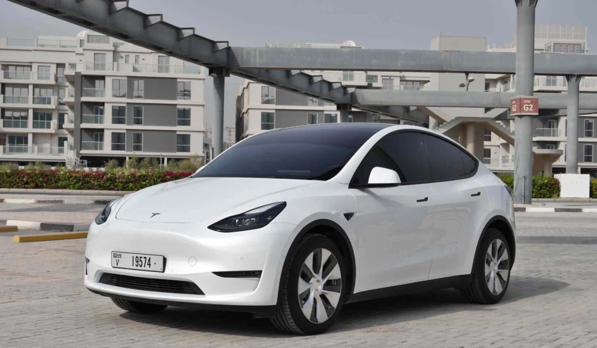 Tesla Model Y Dual Motor WHITE 2022 rental dubai